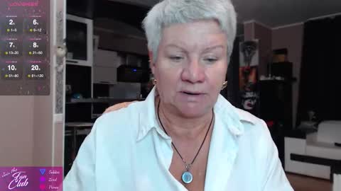 Snapshot of roxana_brooks chatting on September 9, 7:02 pm Roxana online show from September 9, 7:02 pm