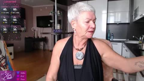 Snapshot of roxana_brooks chatting on September 10, 10:59 am Roxana online show from September 10, 10:59 am