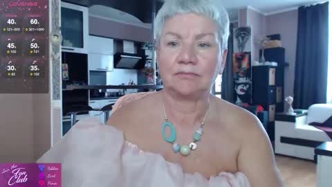 Snapshot of roxana_brooks chatting on September 22, 1:24 pm Roxana online show from September 22, 1:24 pm