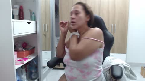 Roxana online show from February 3, 4:04 am