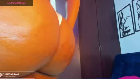 Snapshot of roxanasmiith chatting on January 27, 3:47 am Roxxx Thee Stallion online show from January 27, 3:47 am