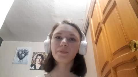 Snapshot of roxanavukovich chatting on September 24, 3:26 pm Mia online show from September 24, 3:26 pm