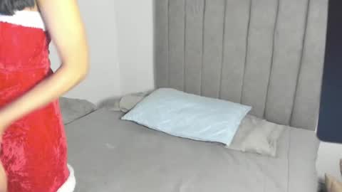 Roxane online show from November 27, 11:34 am