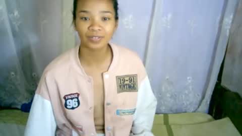 roxanne_98 online show from January 22, 3:20 am