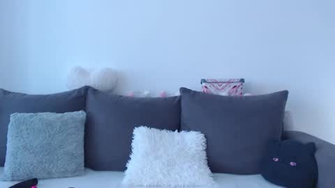 Snapshot of roxanneliss chatting on December 4, 10:02 am roxanneliss online show from December 4, 10:02 am