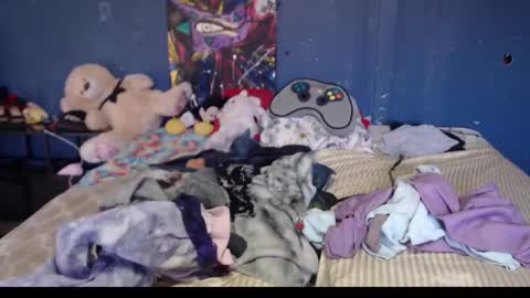 Snapshot of roxanneroulette chatting on January 7, 3:02 pm Silver online show from January 7, 3:02 pm