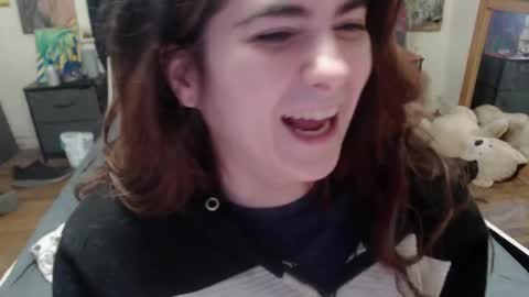 Snapshot of roxanneroulette chatting on January 21, 2:05 pm Silver online show from January 21, 2:05 pm