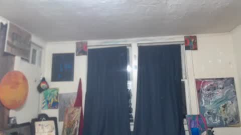 Snapshot of roxanneroulette chatting on February 2, 2:48 am Silver online show from February 2, 2:48 am