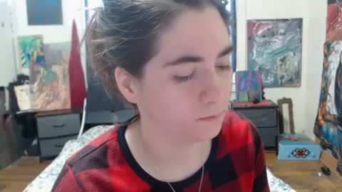 Snapshot of roxanneroulette chatting on February 5, 4:03 pm Silver online show from February 5, 4:03 pm