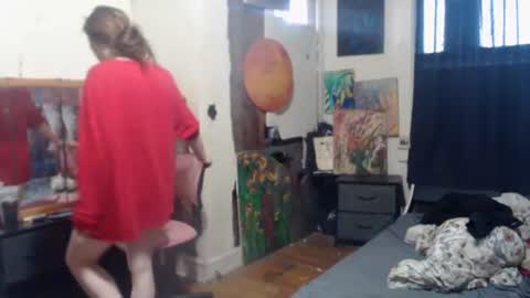 Snapshot of roxanneroulette chatting on February 8, 11:34 pm Silver online show from February 8, 11:34 pm