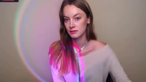 Snapshot of roxasemi_ chatting on October 6, 8:01 am Roxa online show from October 6, 8:01 am