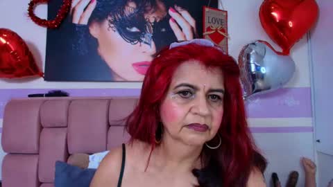 Snapshot of roxettemature chatting on February 20, 12:05 pm RoxetteMature online show from February 20, 12:05 pm