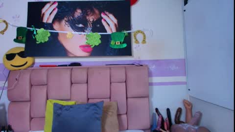 Snapshot of roxettemature chatting on March 17, 11:46 am RoxetteMature online show from March 17, 11:46 am