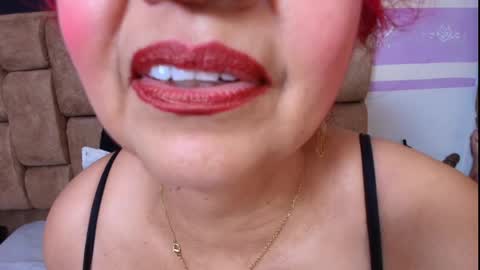 Snapshot of roxettemature chatting on May 2, 12:21 pm RoxetteMature online show from May 2, 12:21 pm