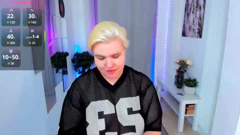 Roxie online show from October 11, 8:29 pm