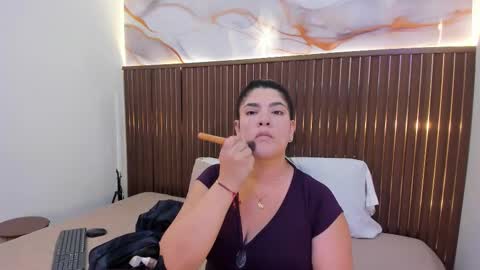 Roxie  online show from January 6, 11:36 am