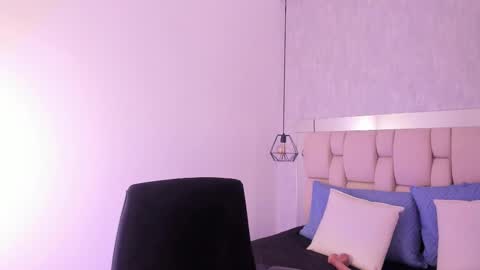 Roxie  online show from January 23, 2:02 am