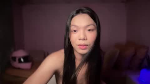 Snapshot of roxieroxieroxie chatting on February 11, 8:52 am Roxy online show from February 11, 8:52 am