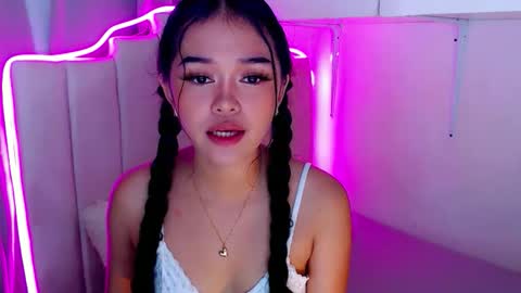 roxxy_blossom online show from January 15, 2:27 am