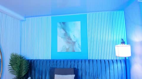 Roxy hell online show from November 24, 12:05 pm