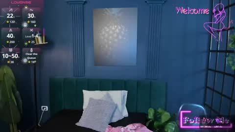 Roxy hell online show from January 18, 12:20 pm