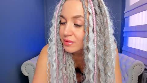 Roxy online show from January 25, 8:10 am