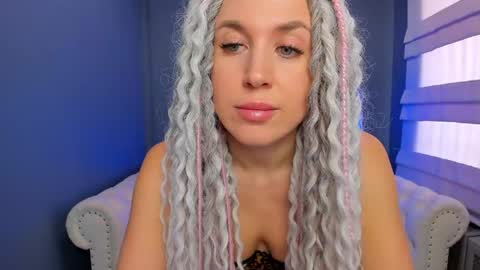 Roxy online show from February 1, 7:57 am