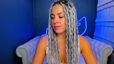 Roxy online show from September 17, 1:18 am