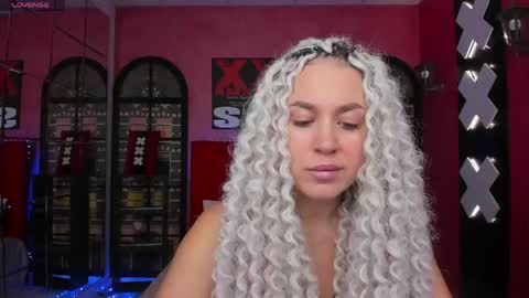 Roxy online show from May 19, 1:22 am