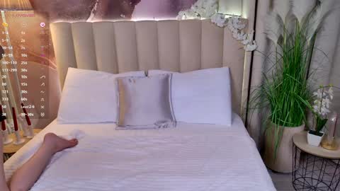 roxanne online show from May 8, 4:18 am