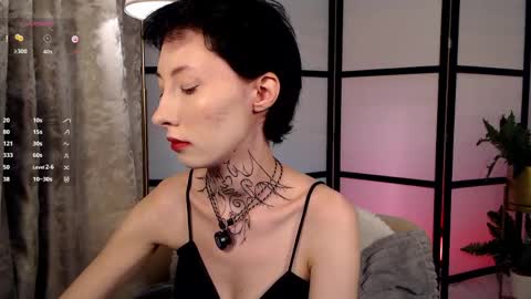 roxanne online show from May 17, 3:37 am