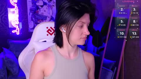 Snapshot of roxy_riot_ chatting on March 31, 2:02 am roxy_riot_ online show from March 31, 2:02 am