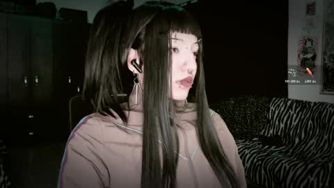 Snapshot of roxy_toxic chatting on April 8, 1:05 am Roxy Independient model Help me to reach 50 thumbs up online show from April 8, 1:05 am