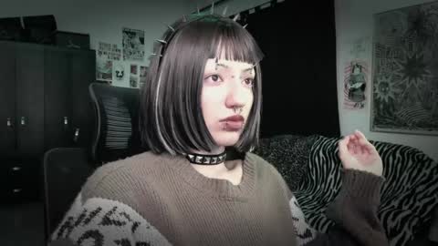 Roxy Independient model Help me to reach 50 thumbs up online show from June 4, 12:49 am