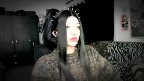 Roxy Independient model Help me to reach 50 thumbs up online show from August 1, 1:38 am