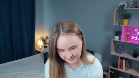 Snapshot of roxysaults chatting on October 8, 8:56 am Roxy online show from October 8, 8:56 am