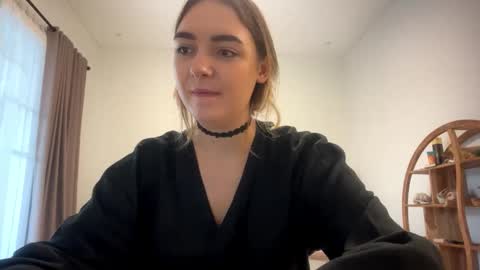 Roxy online show from March 14, 10:10 am