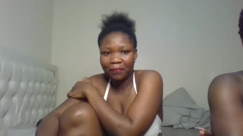 Snapshot of royal_goddes1 chatting on October 1, 6:58 pm Royal online show from October 1, 6:58 pm