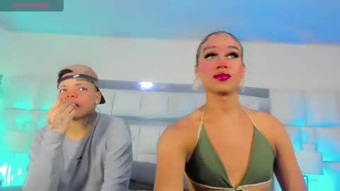 Snapshot of royal_xx chatting on March 29, 9:59 pm royal_xx online show from March 29, 9:59 pm