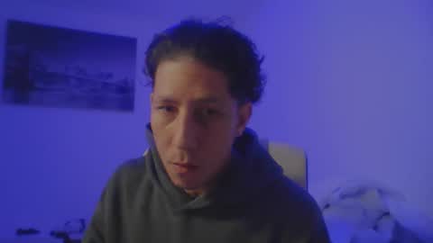 royalpapi12 online show from April 9, 8:47 pm