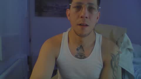 royalpapi12 online show from April 11, 8:07 am