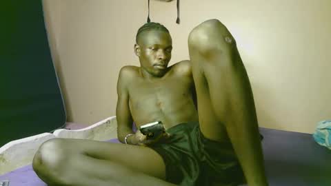 Snapshot of royalty254 chatting on April 1, 12:17 pm royalty254 online show from April 1, 12:17 pm