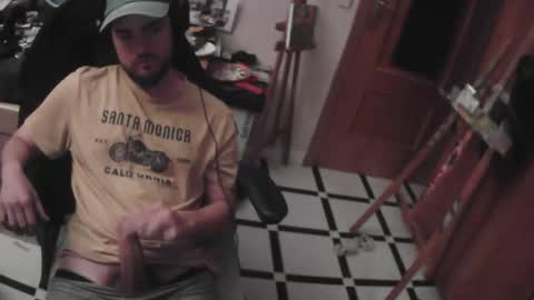 Snapshot of royer04 chatting on October 18, 11:05 pm royer04 online show from October 18, 11:05 pm