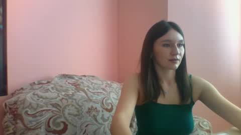 Snapshot of roza05x chatting on November 5, 9:53 am Roza05x online show from November 5, 9:53 am