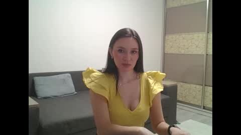 Roza05x online show from April 6, 8:15 am