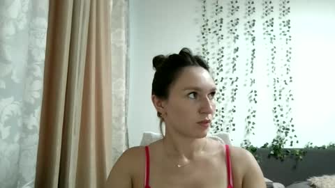 Snapshot of roza05x chatting on July 1, 1:45 pm Roza05x online show from July 1, 1:45 pm