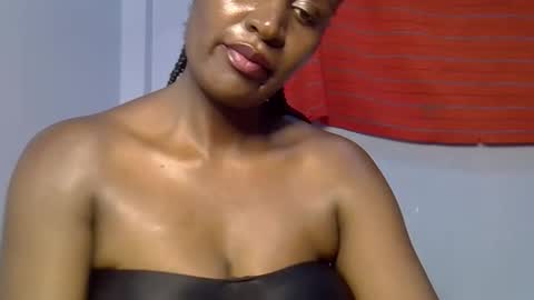 Snapshot of rozie34 chatting on March 2, 8:26 pm rozie34 online show from March 2, 8:26 pm