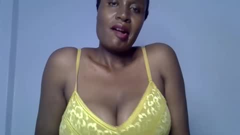 Snapshot of rozie34 chatting on March 18, 9:29 pm rozie34 online show from March 18, 9:29 pm