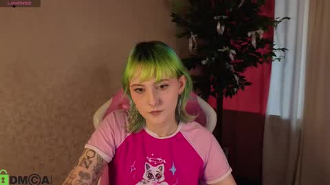 Snapshot of roziett_belle chatting on January 17, 9:25 am Roziett online show from January 17, 9:25 am