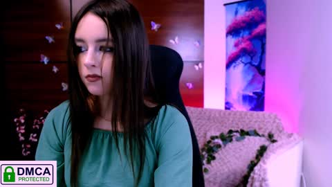 Snapshot of rozmary_ket chatting on December 6, 12:16 pm Im Rozmary nice to meet you 3 online show from December 6, 12:16 pm